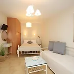 Elvira-maria And Elvira Appartement